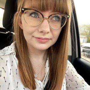 Meet your Posher, Molly